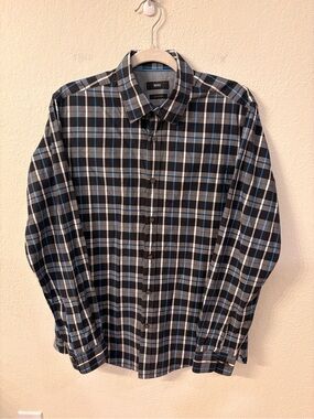 Hugo Boss Plaid Button-Up Shirt Size Medium